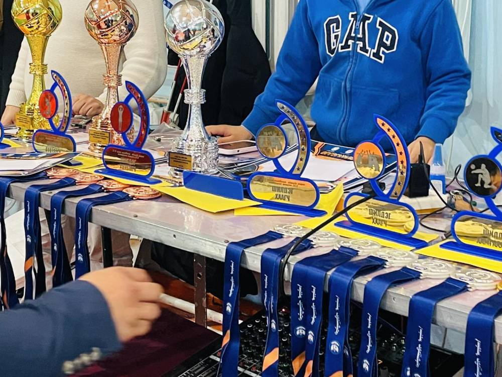 ӨСВӨРИЙН ВОЛЕЙБОЛЧДЫН АЙМГИЙН АВАРГА БАГ ТОДОРЛОО